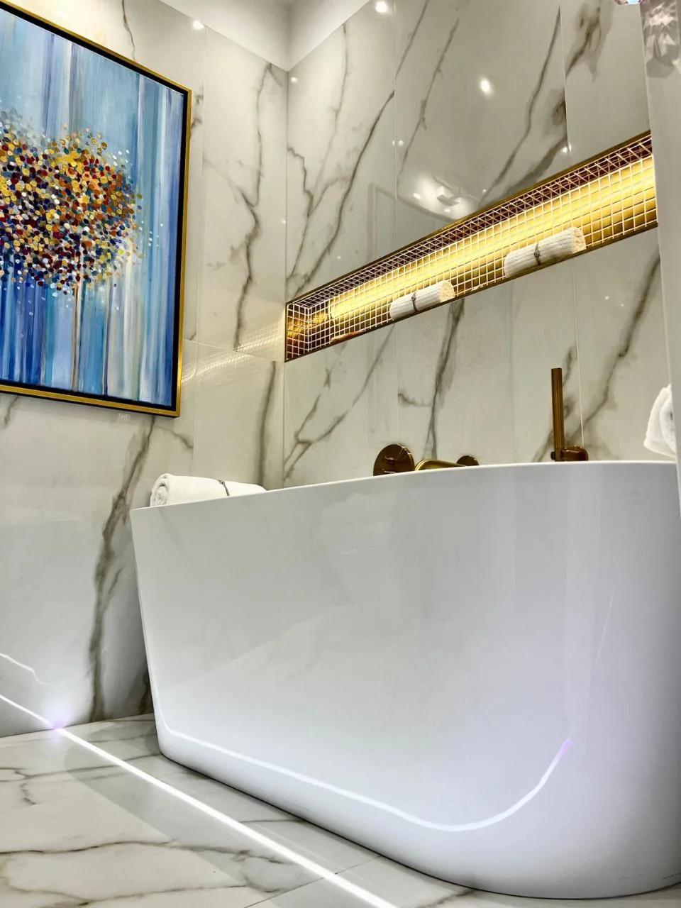 MONDRIAN Luxury Suites & Apartments Market Square I photo