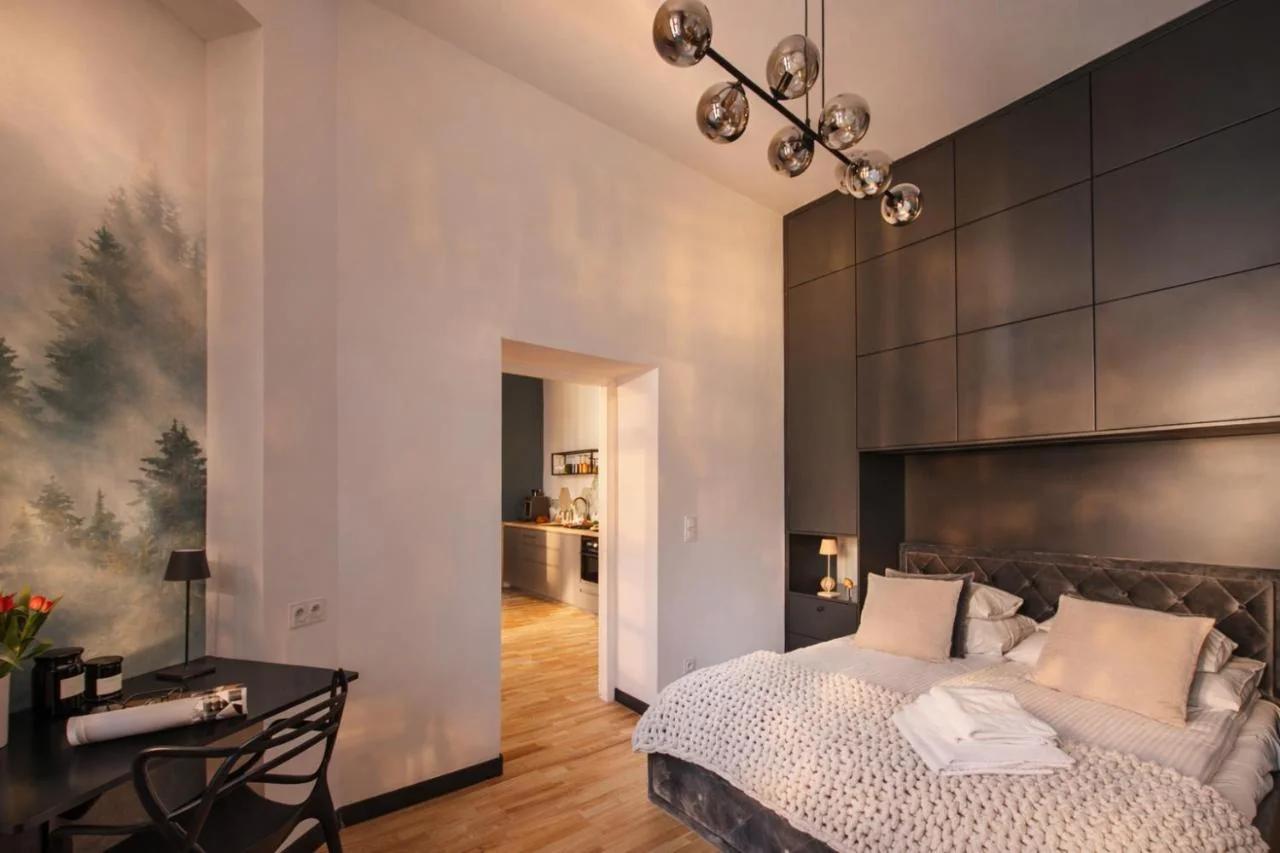 Old Town Apartment with balcony AC WiFi Smart Tv King Size Bed Parking foto