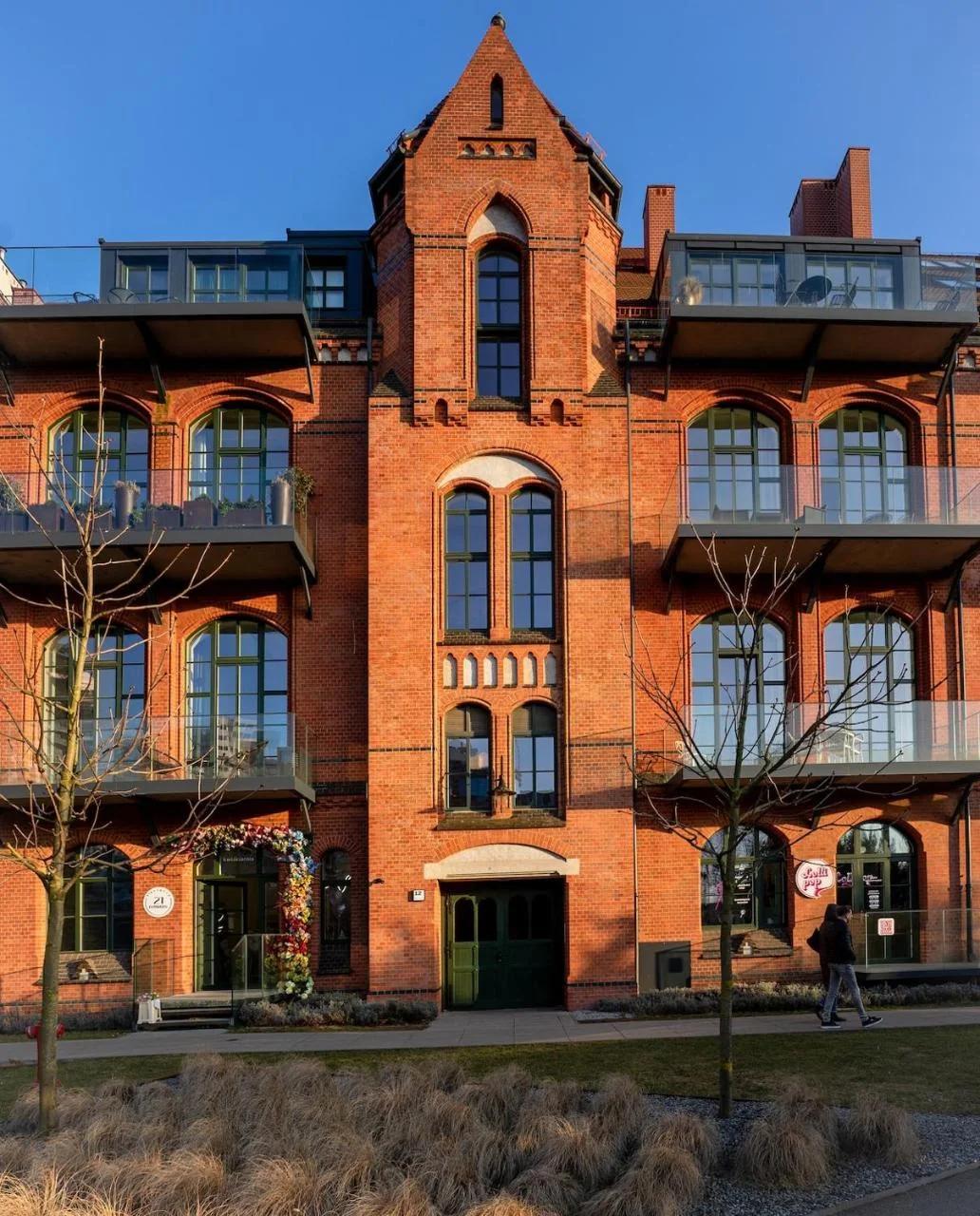 ProperUNIT Bright Apartment in Old Town with AC photo