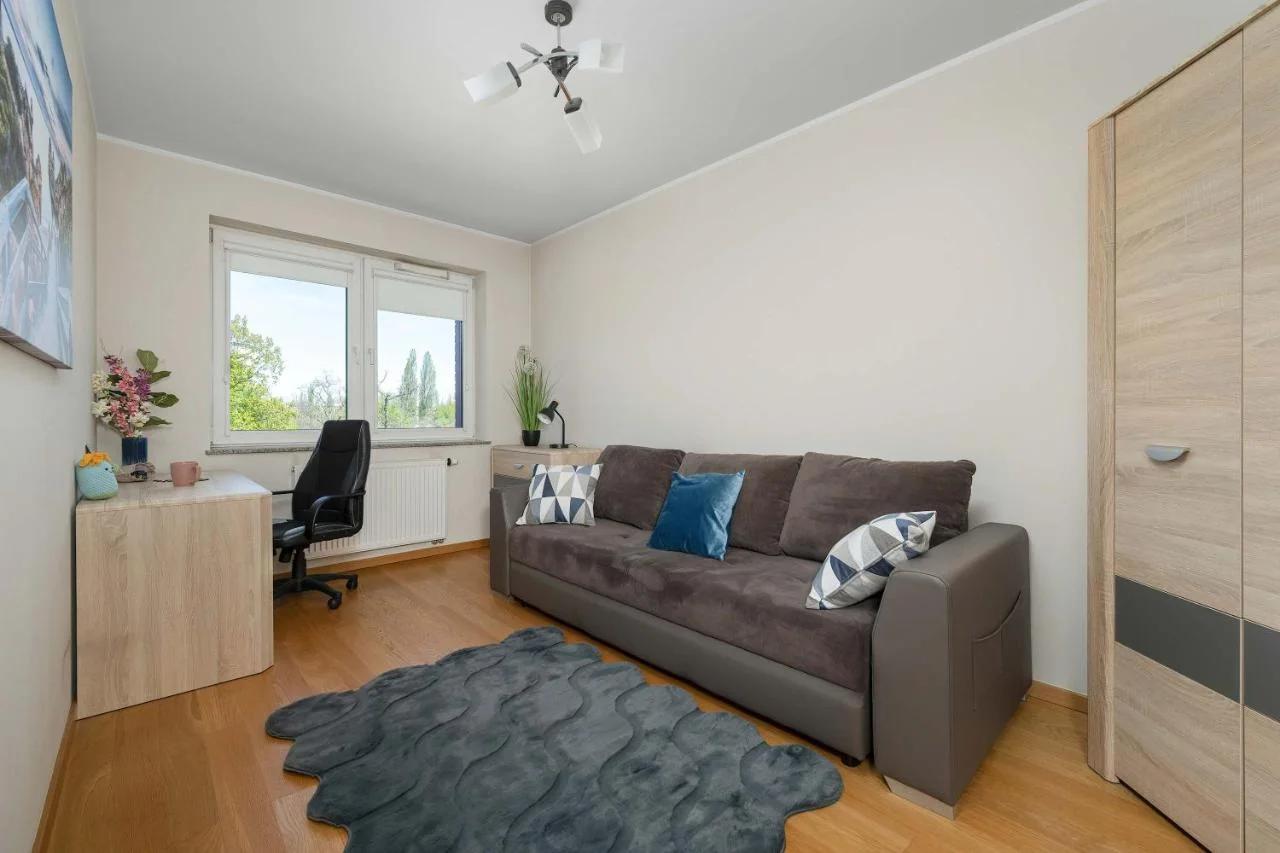Rodzinny Apartament z Dwiema Sypialniami i Balkonem we Wrocławiu by Noclegi Renters foto