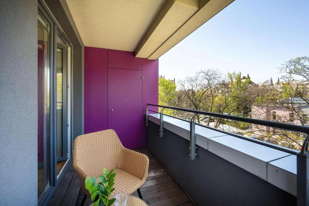 Rodzinny Apartament z Dwiema Sypialniami i Balkonem we Wrocławiu by Noclegi Renters foto