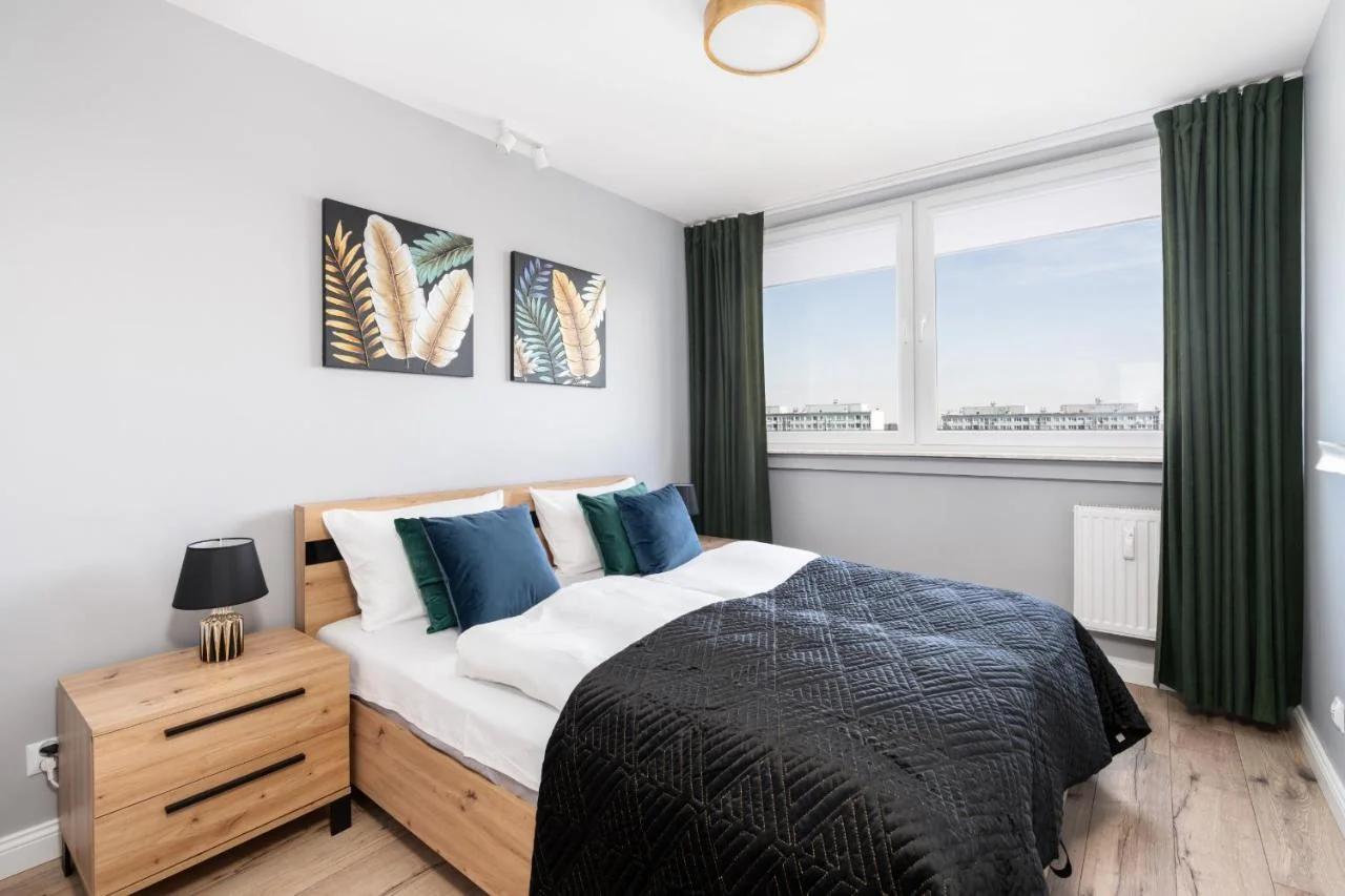 Stylish Apartment near Wroclavia for 4 Guests by Noclegi Renters foto