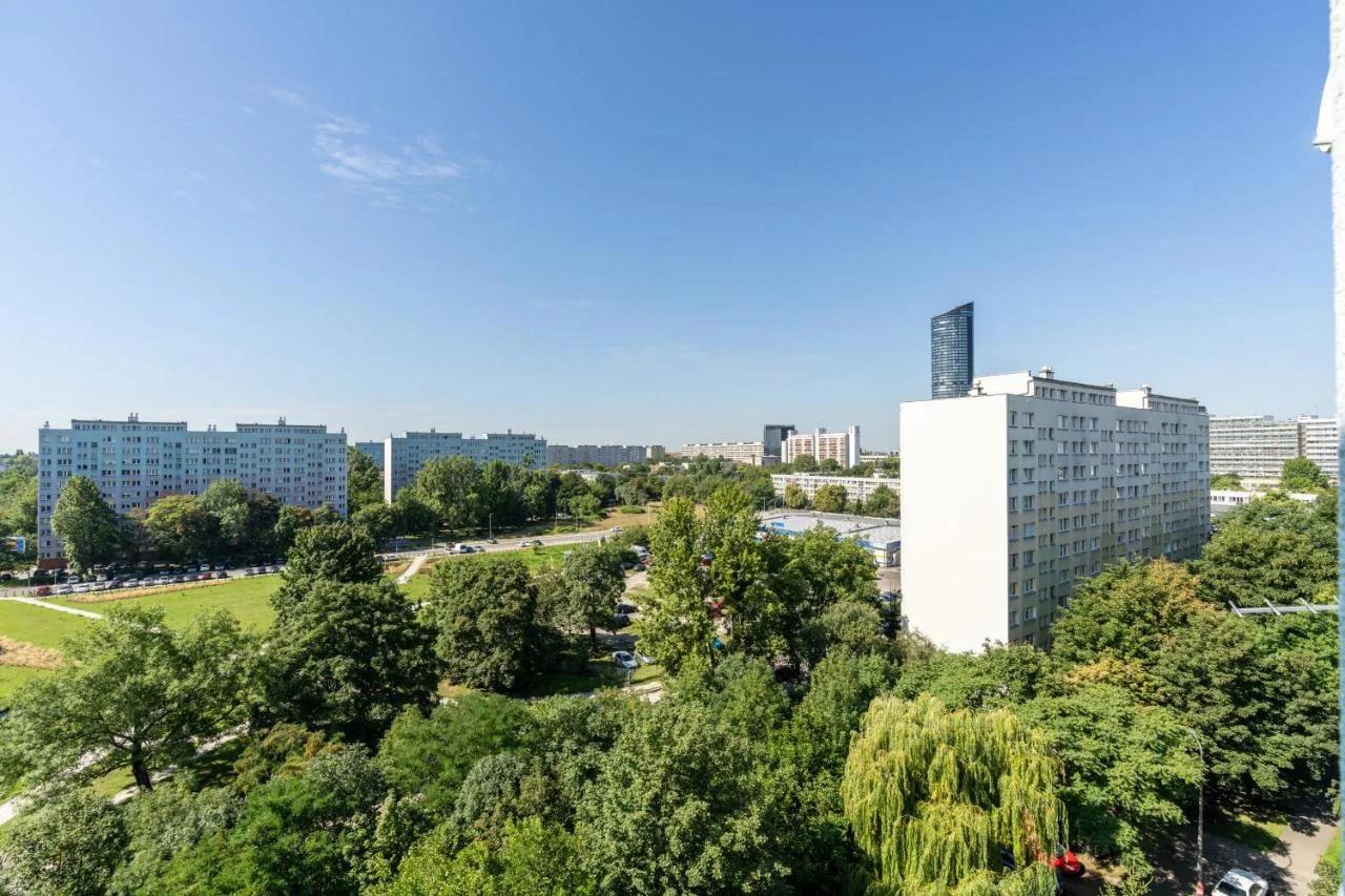 Stylish Apartment near Wroclavia for 4 Guests by Noclegi Renters foto