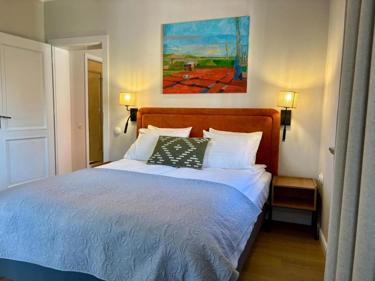 ToRUŃ ApartHotel z widokiem na Wisłę i Krzywą Wieżę photo