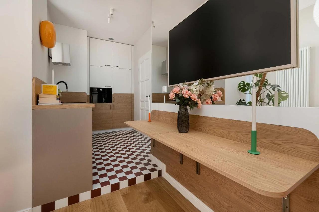 Unique Studio Close to the City Center with Balcony by Noclegi Renters foto