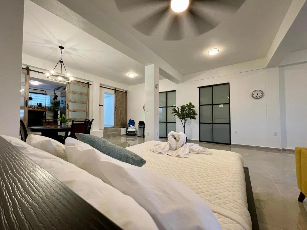 Mont Résidence offering a Loft and 3 Bedroom Apartment steps from the ferry photo