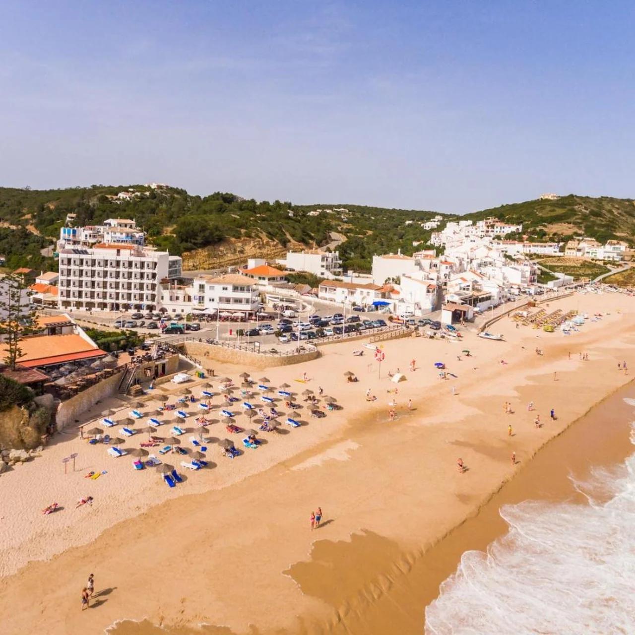Salema Beach Hotel
