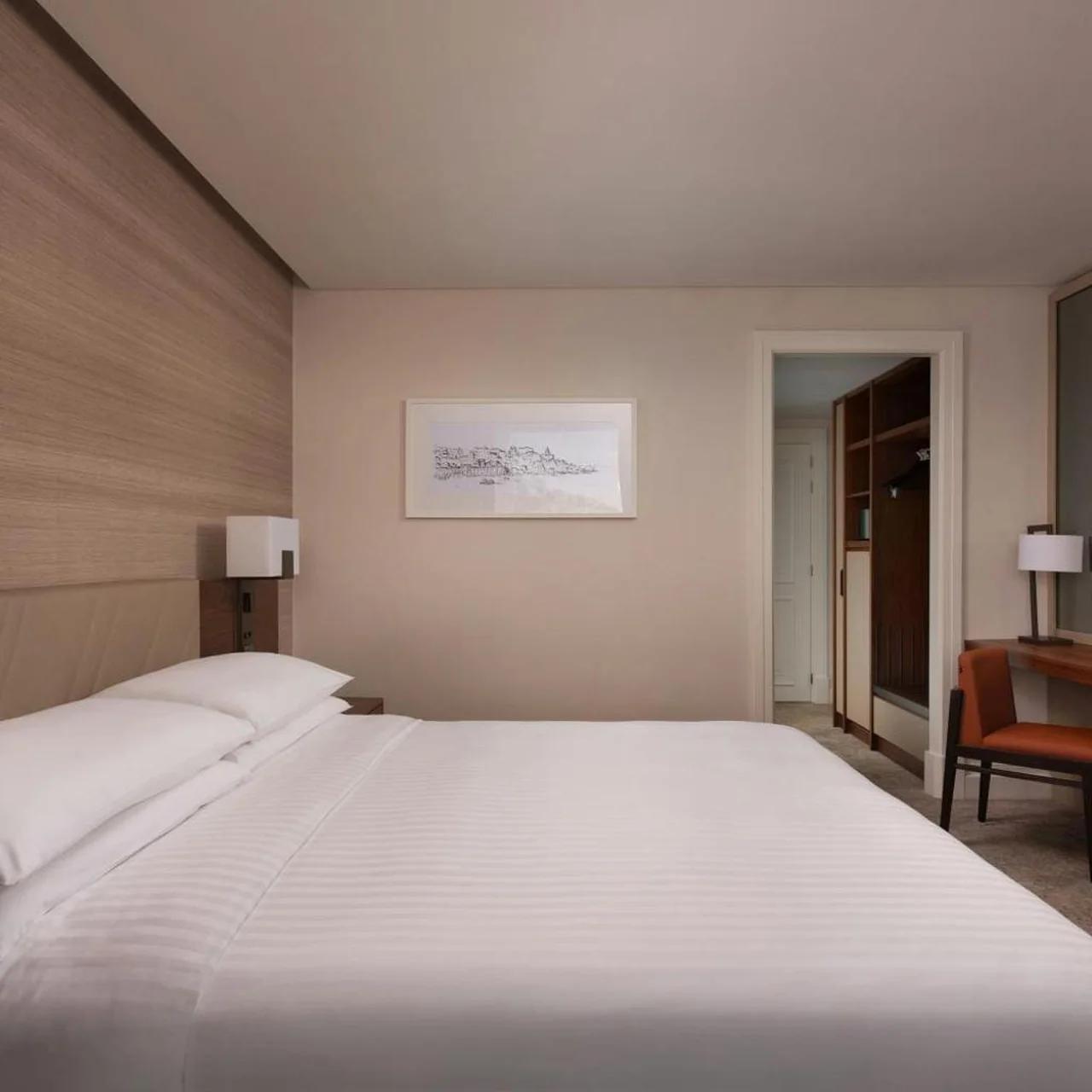 Lisbon Marriott Hotel photo