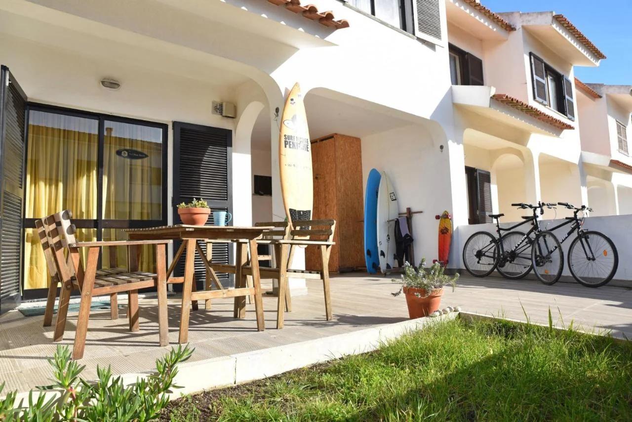 Surf House Peniche foto