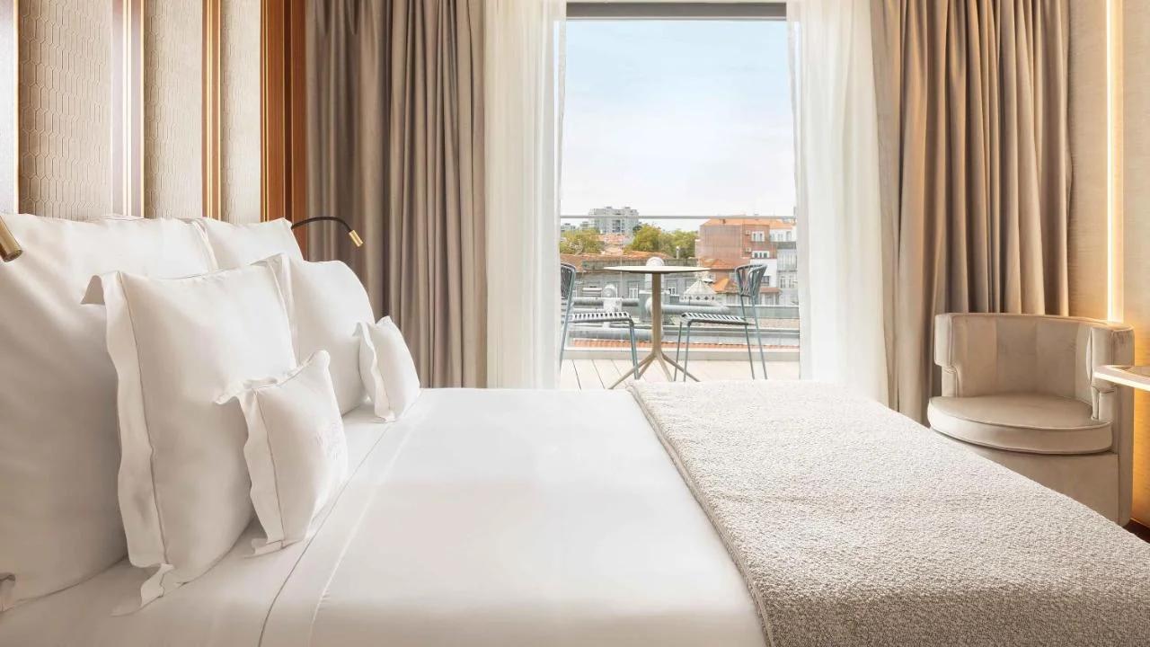 Wine & Books Porto Hotel - Small Luxury Hotels Of The World photo
