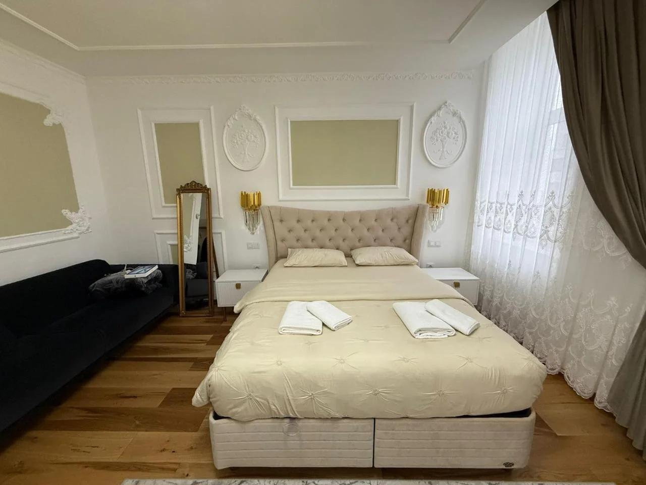 59 Bleu H City Center Apart with FreeParking, AC, and an extra large comfy bed foto