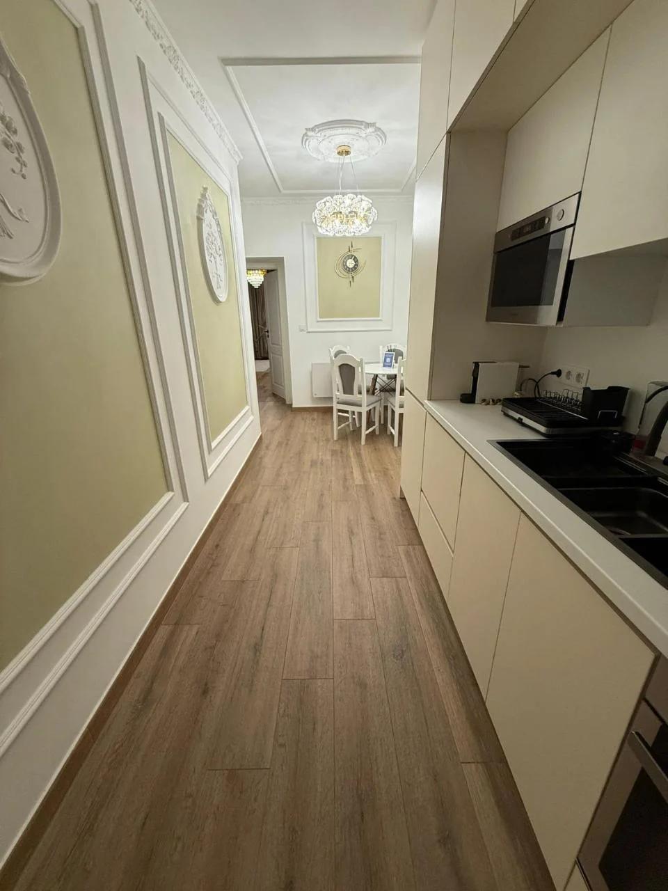 59 Bleu H City Center Apart with FreeParking, AC, and an extra large comfy bed foto