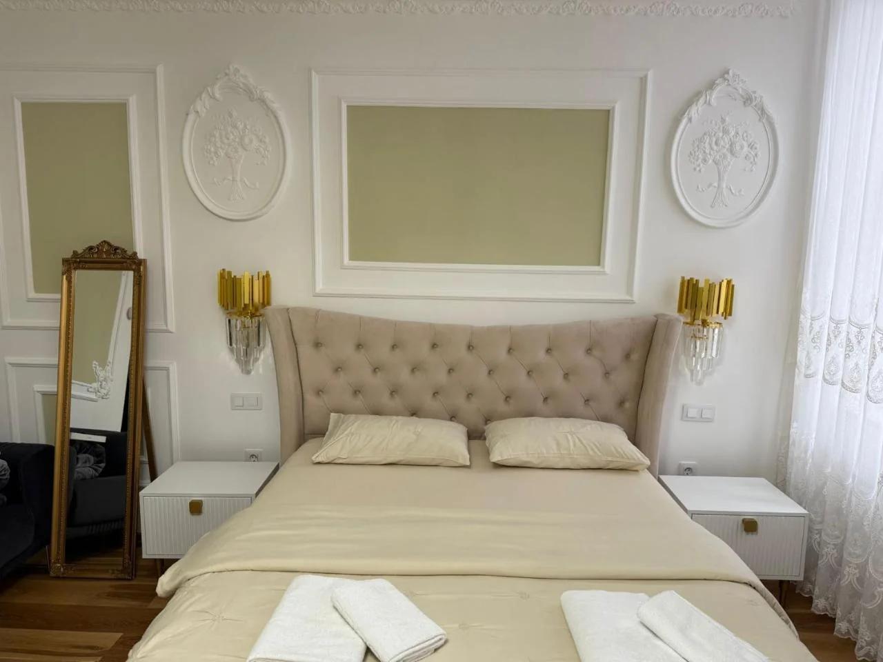 59 Bleu H City Center Apart with FreeParking, AC, and an extra large comfy bed foto