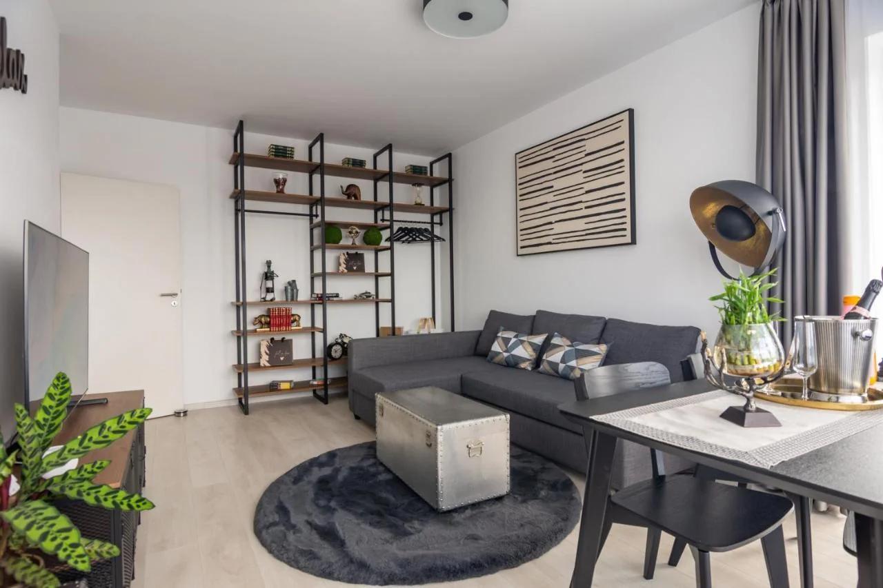 Amazing Condo in Brașov by Valentino - Free Garage Parking foto