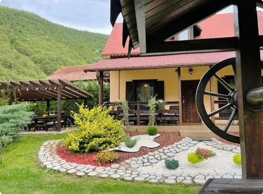 Cabana Poarta Raiului photo