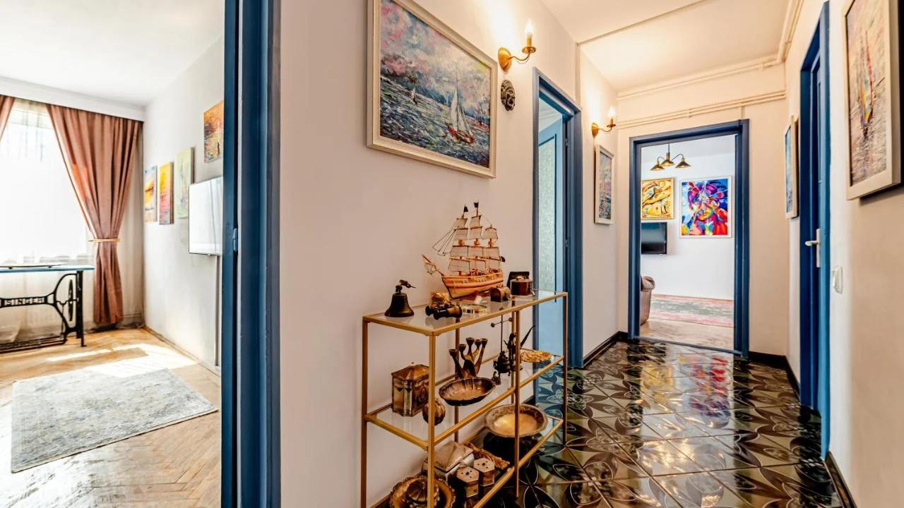 Central Art Apartment with Treasure Hunt, Free Parking & Self Check-In photo