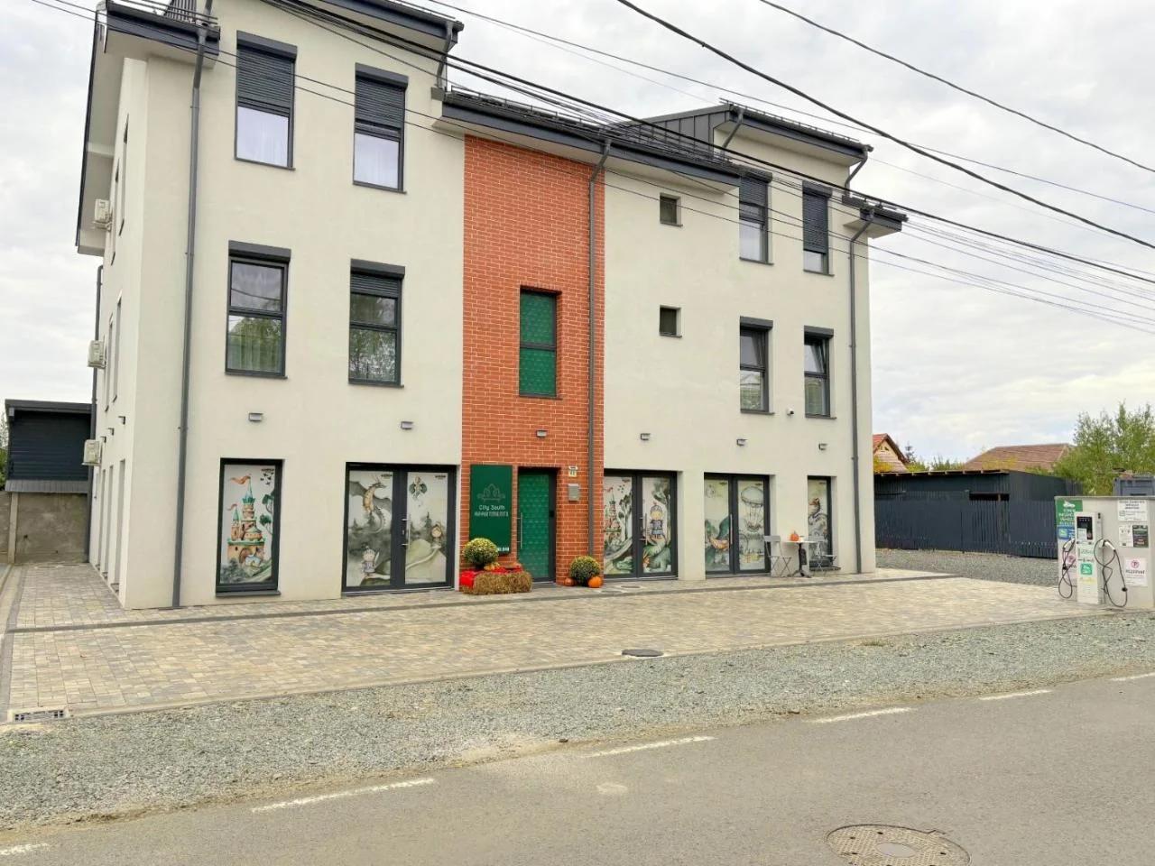 City South Apartments Timisoara cu stație iHunt EV photo