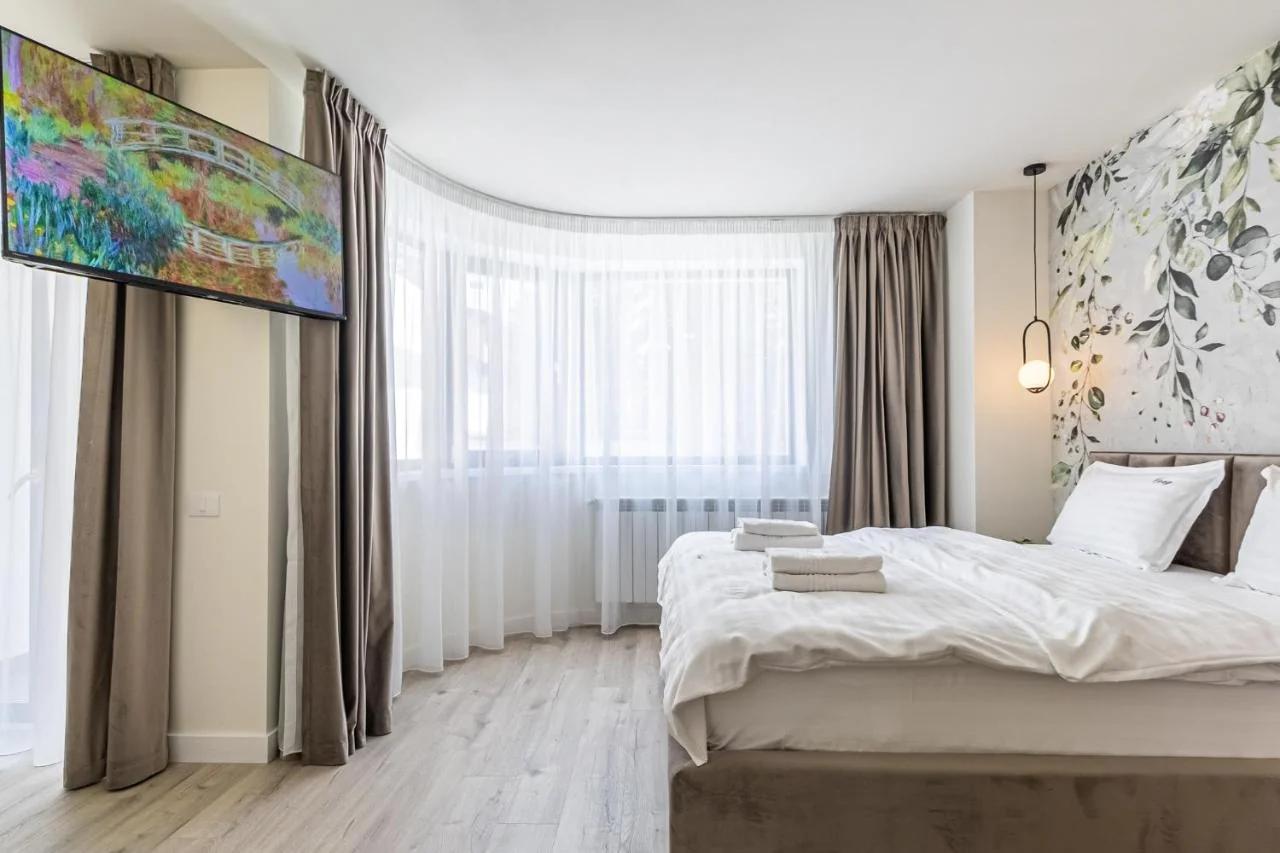 Cozy Luxury Brand New ApartHotel with Studios in Brasov