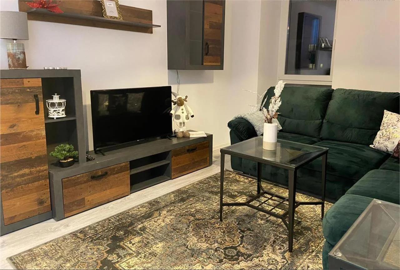 Cozy Private Suites - Coresi Center photo