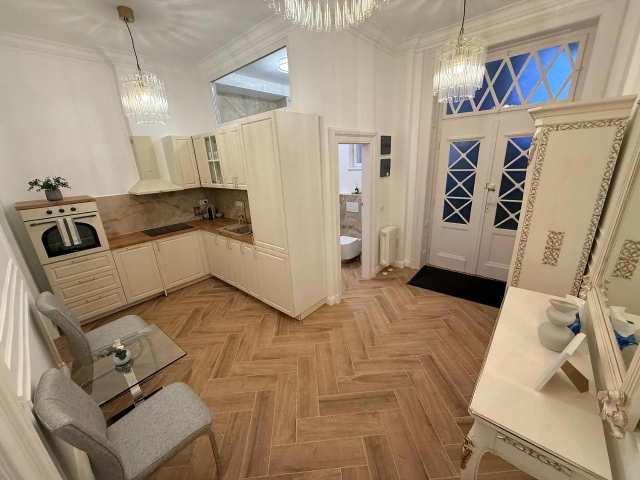 Crown Ultracentral - One Bedroom, Living & Full Kitchen foto