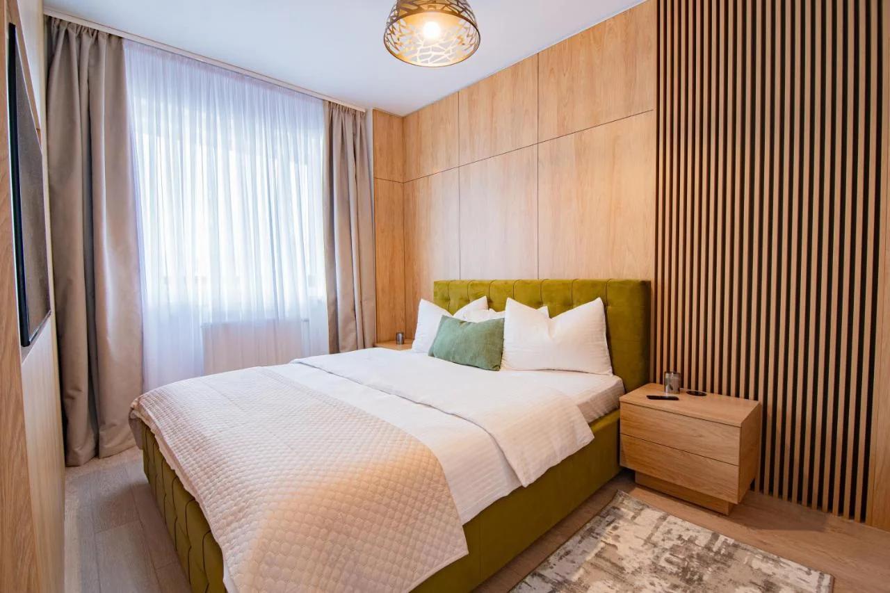 Denis Premium Suite - Private Parking - EV Station - Self Check-in