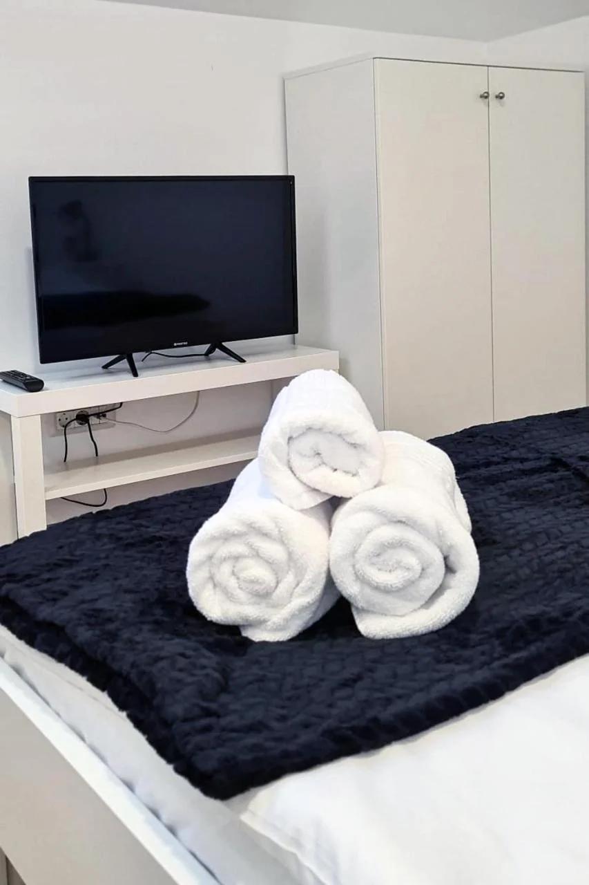 Esther Line Apartments-Self Check-in,Free Private Parking subject to availability photo