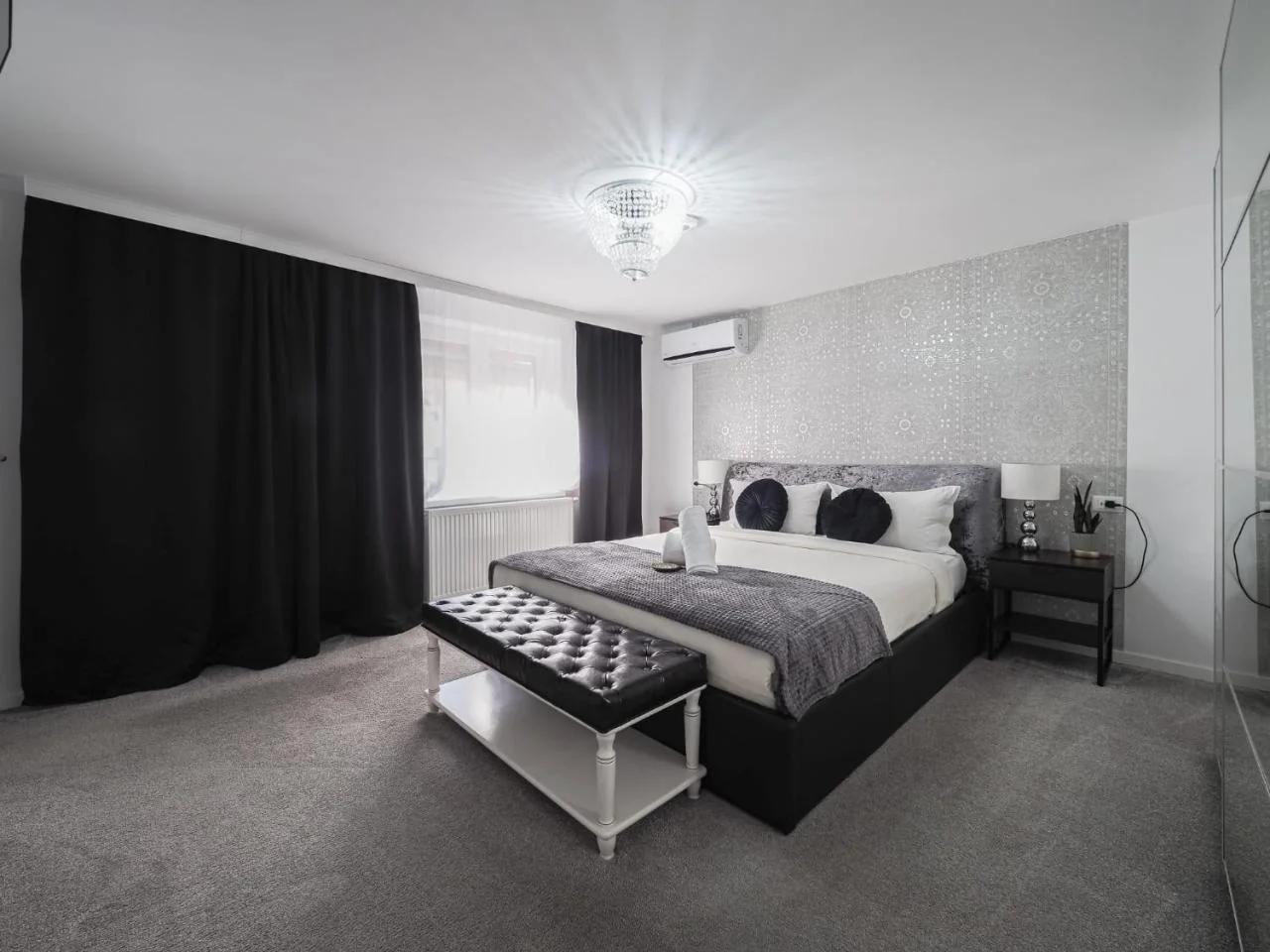 For You Apartments Gold & Silver photo