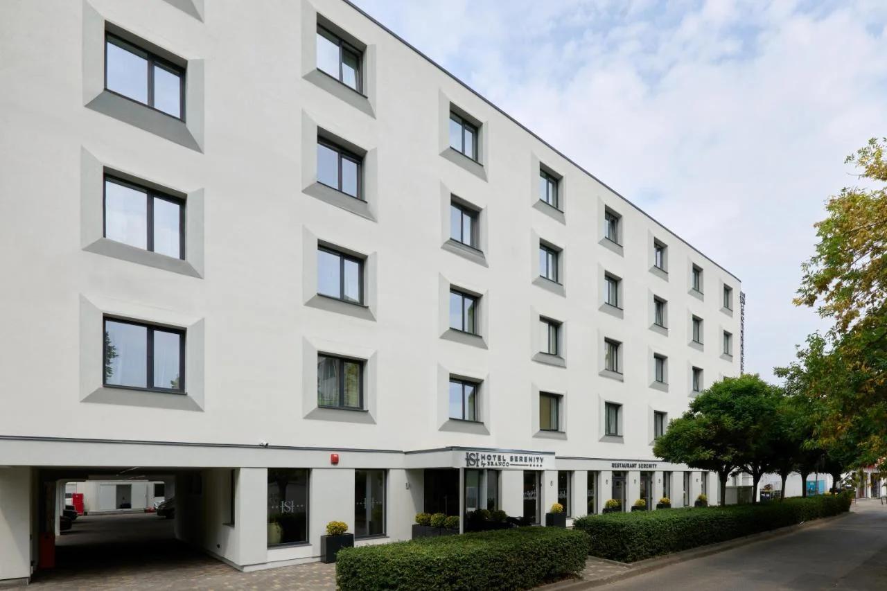 Hotel Serenity Timisoara photo