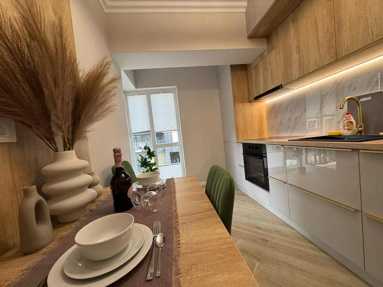 Love My Apartments Near Airport - Underground Parking Option photo