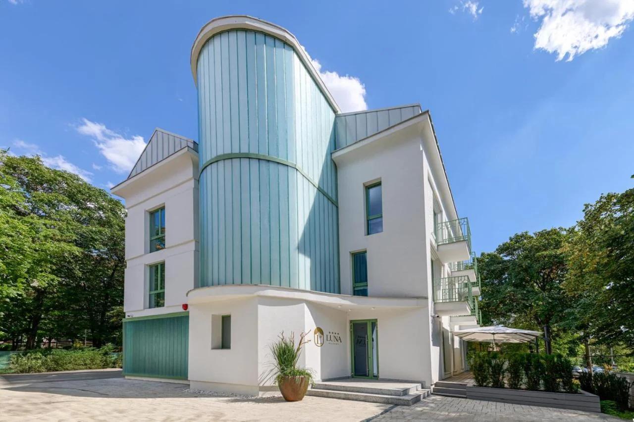 Luna Residence photo