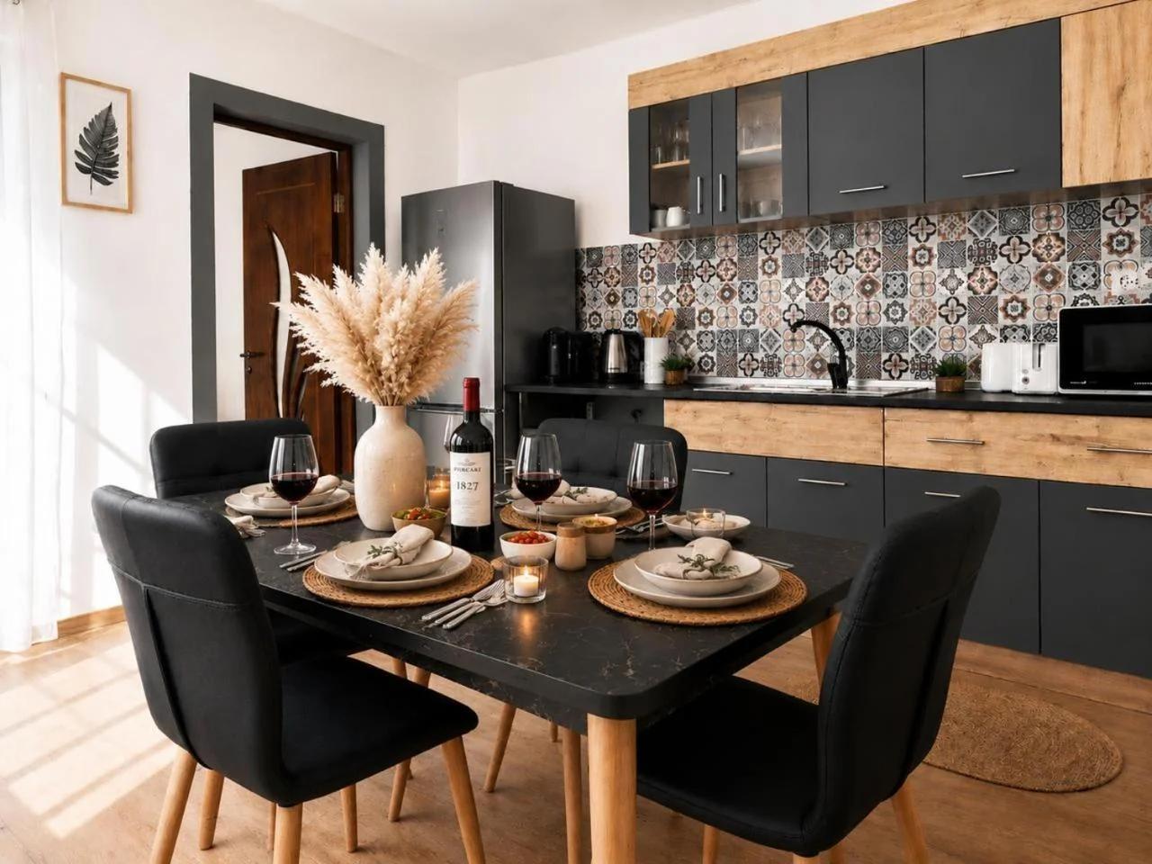 Madalina's House - Cozy Central 2-Bedroom Apartment foto