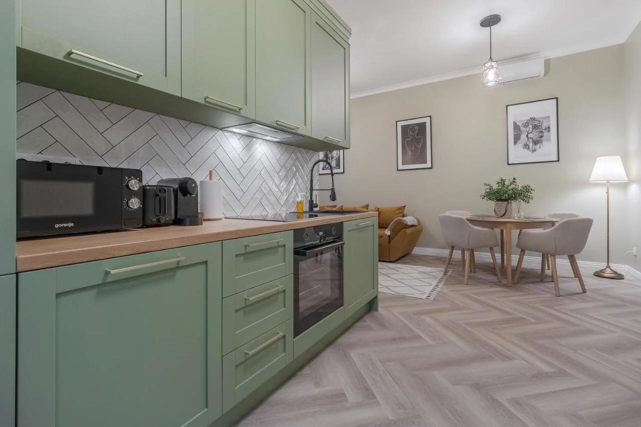 Olive Apartment 1 - w Free Parking, self-checkin, 5 min from Aquapark Nymphaea foto