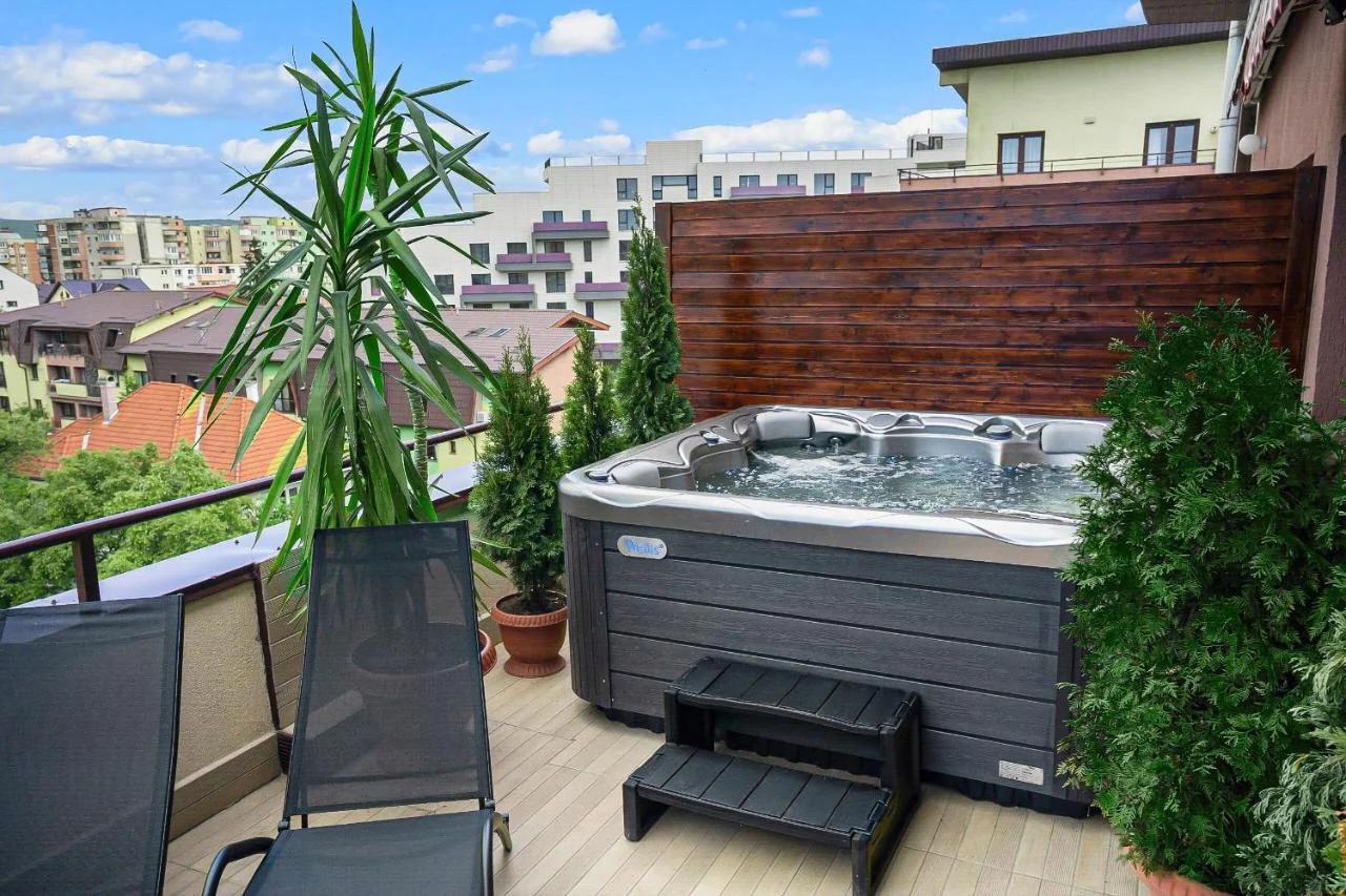 The Episode - Jacuzzi Penthouses photo