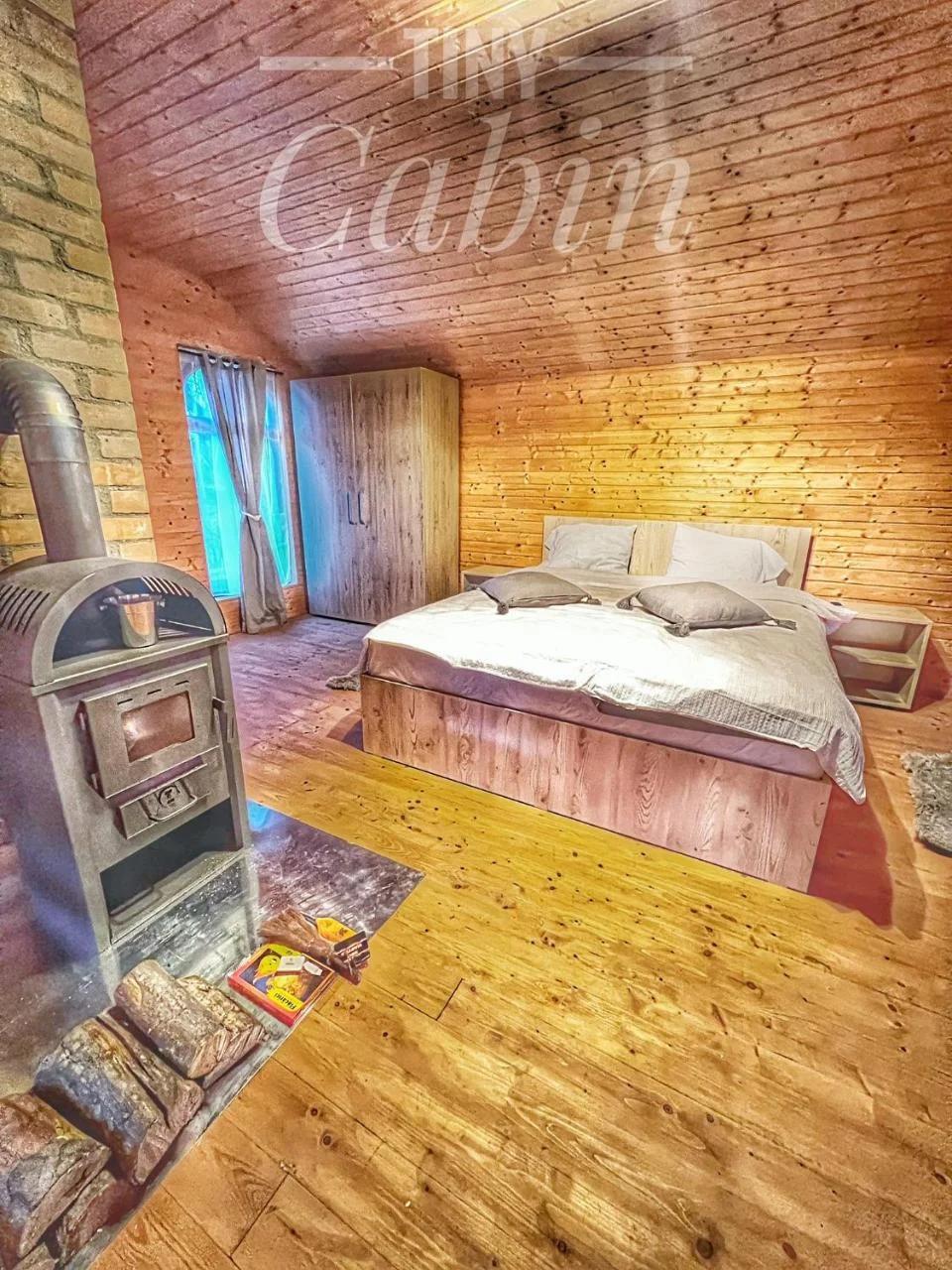 TINY CABIN foto