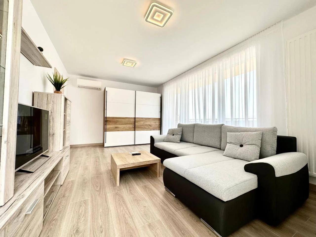 Urban Plaza Astra - Rise Private Apartments & Suites foto