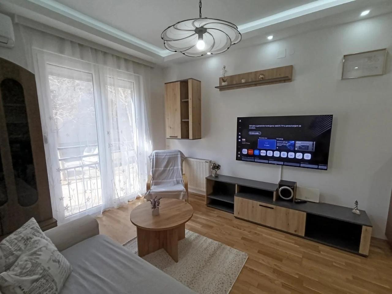Cozy Family 4, Centar NS, Smart TV, Self Check-in foto