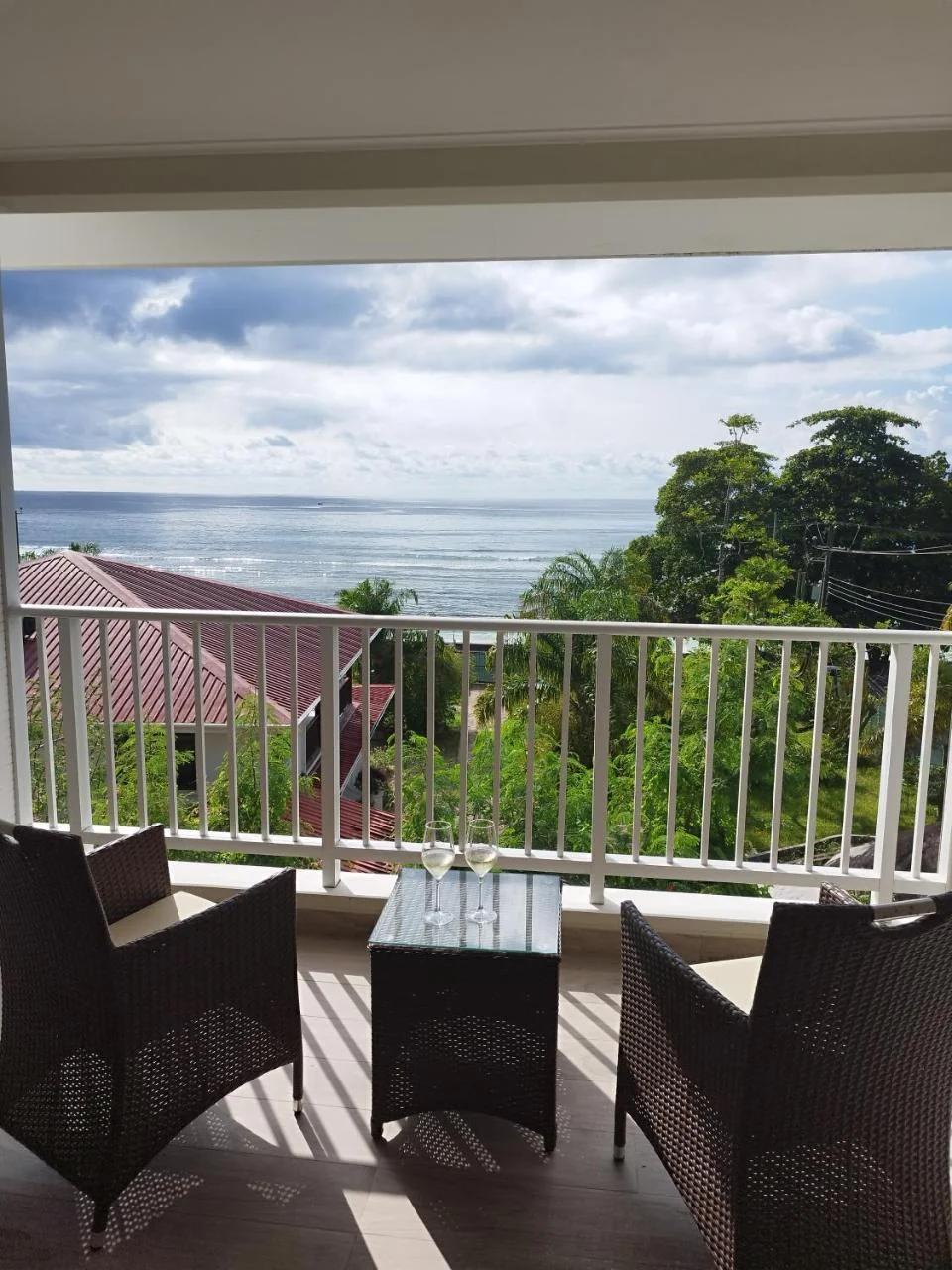 CRYSTAL SHORES Self Catering Apartments - Beau Vallon, Seychelles foto