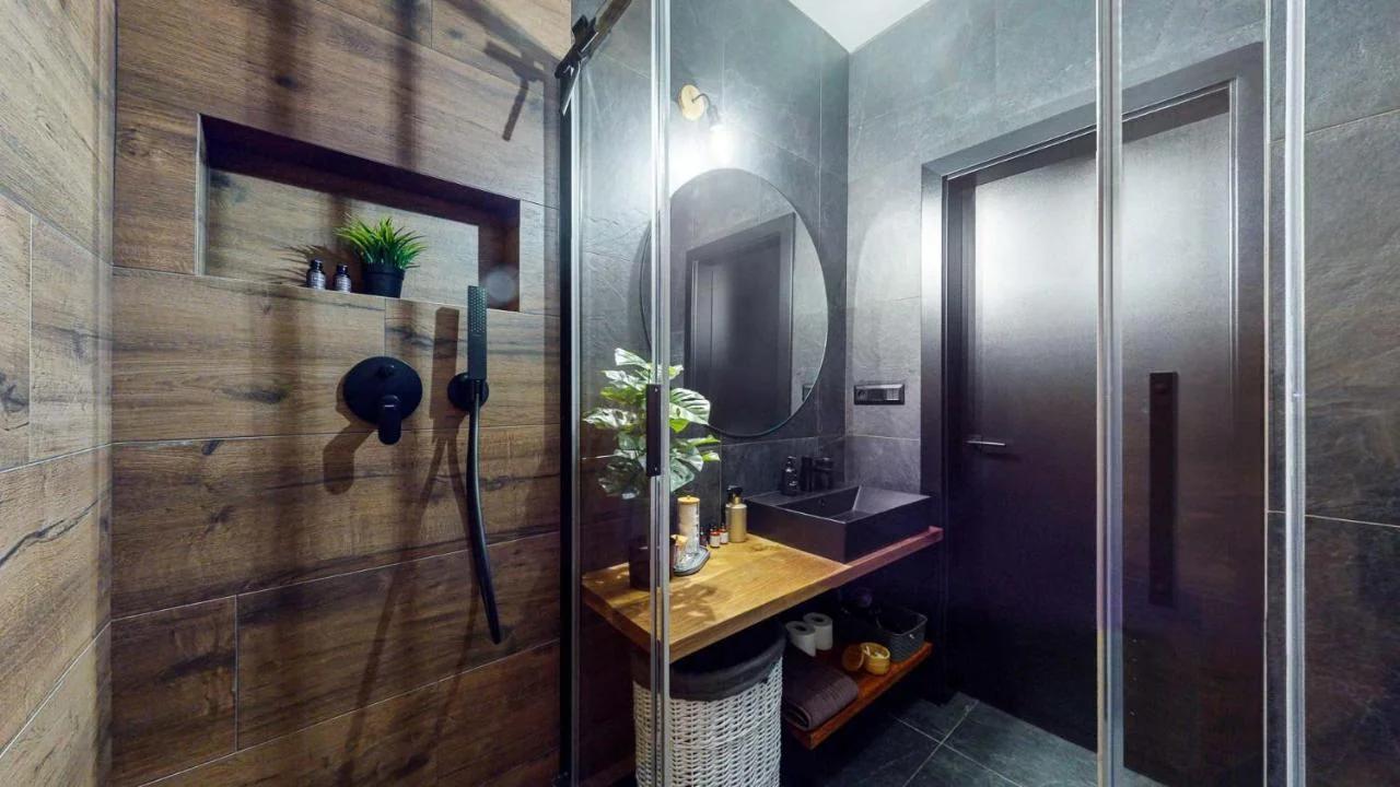 HURBAN CITY PARK apartment & private indoor parking & self check-in photo