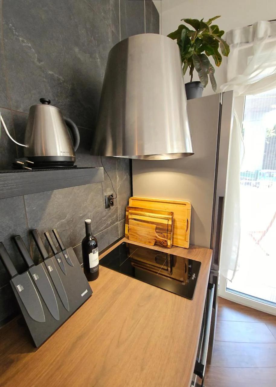 HURBAN CITY PARK apartment & private indoor parking & self check-in photo