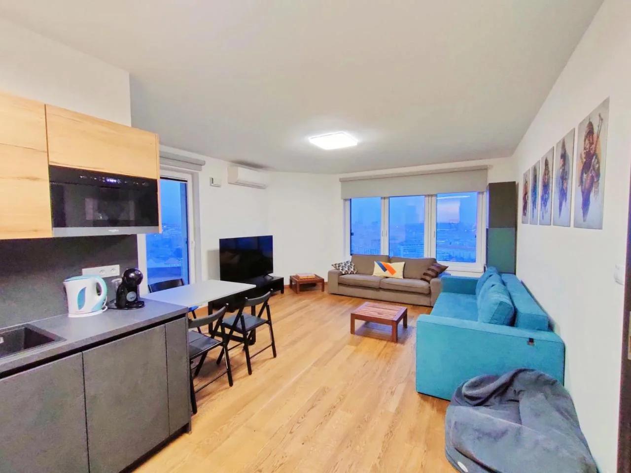 SAG 18th floor Beautiful apartment in center free wifi photo