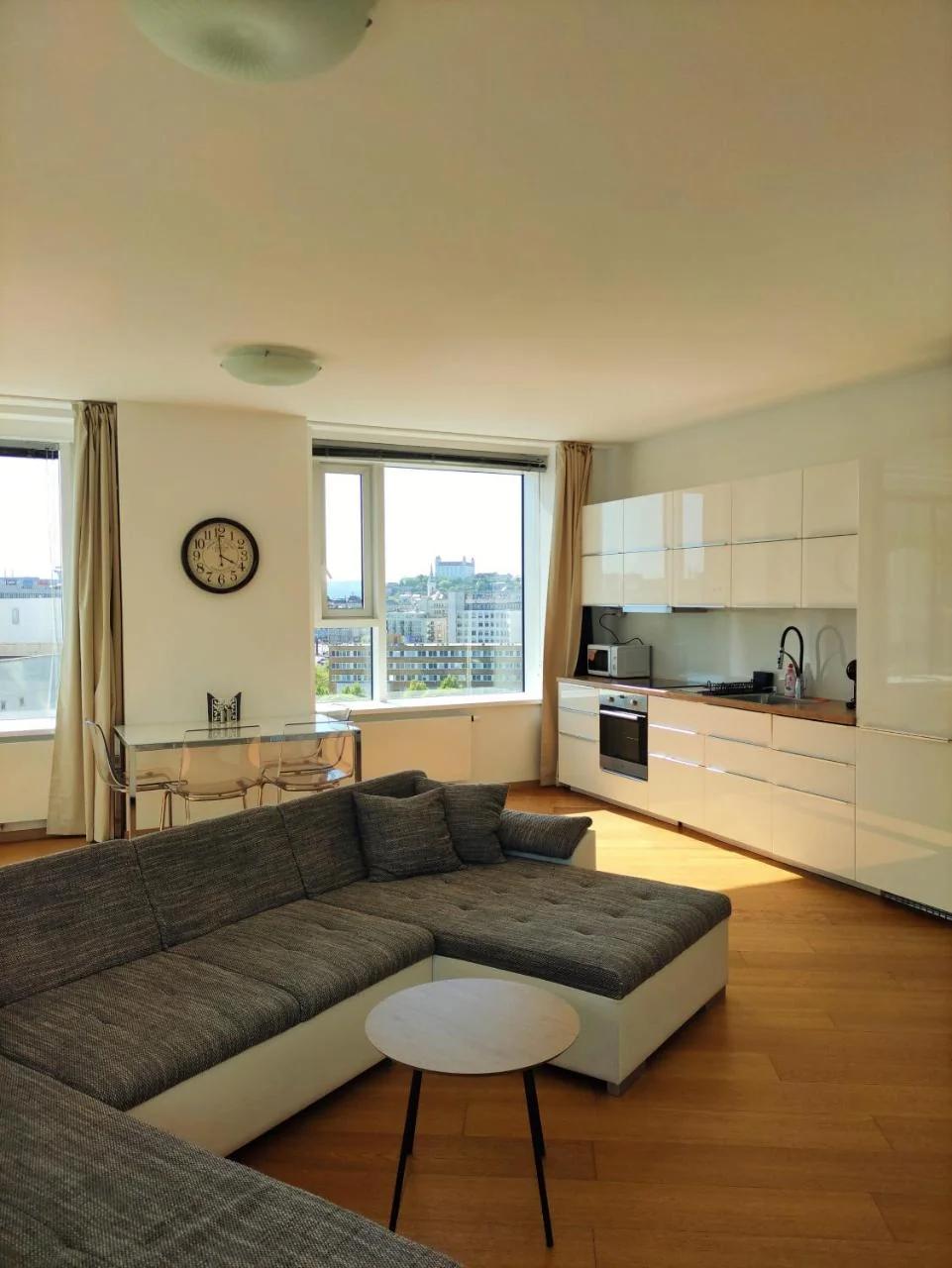 SAG Panorama 3 rooms Castle view Free parking Free Wi-Fi
