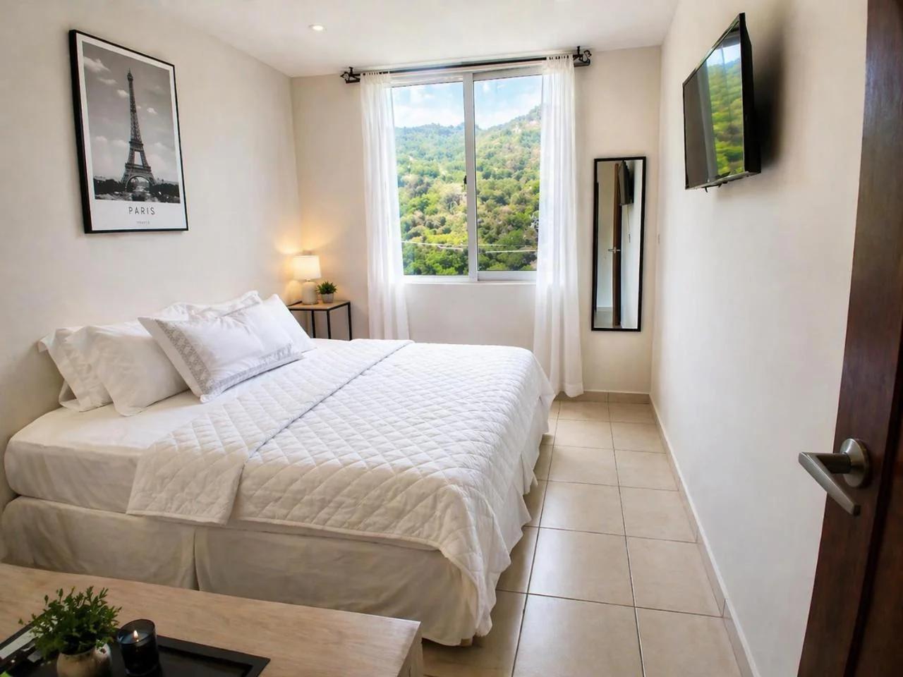 The Rooftop, Exclusive Apartment , 3BR, VTower Escalón photo