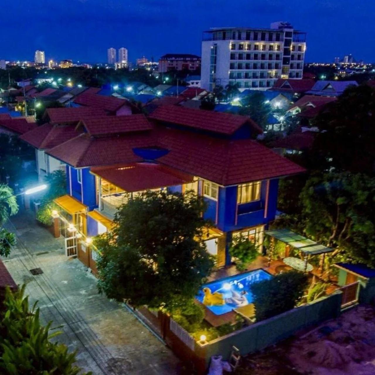 Premium Location 4 Bedroom Villa foto