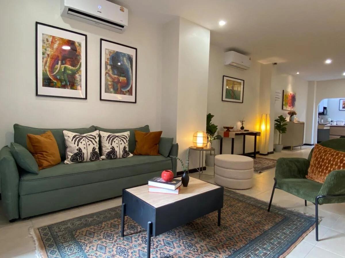 Sea Breeze Villa Patong photo