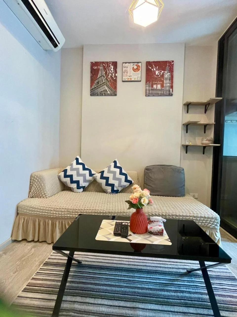 The base Central Pattaya 435 by Numam foto