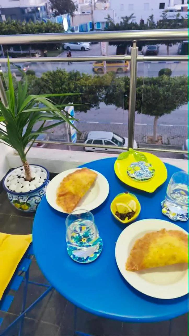 Logement élégant à une minute de la plage en plein cœur de la zone touristique de la ville de Sousse photo