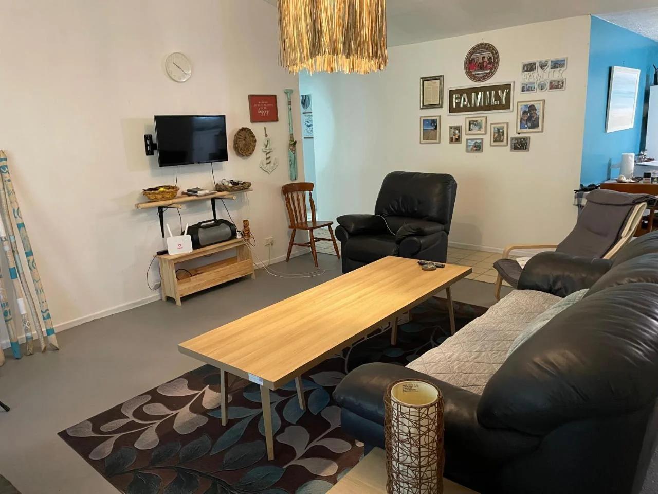 Fuaamotu Airport "Sleep & Go" Homestay photo