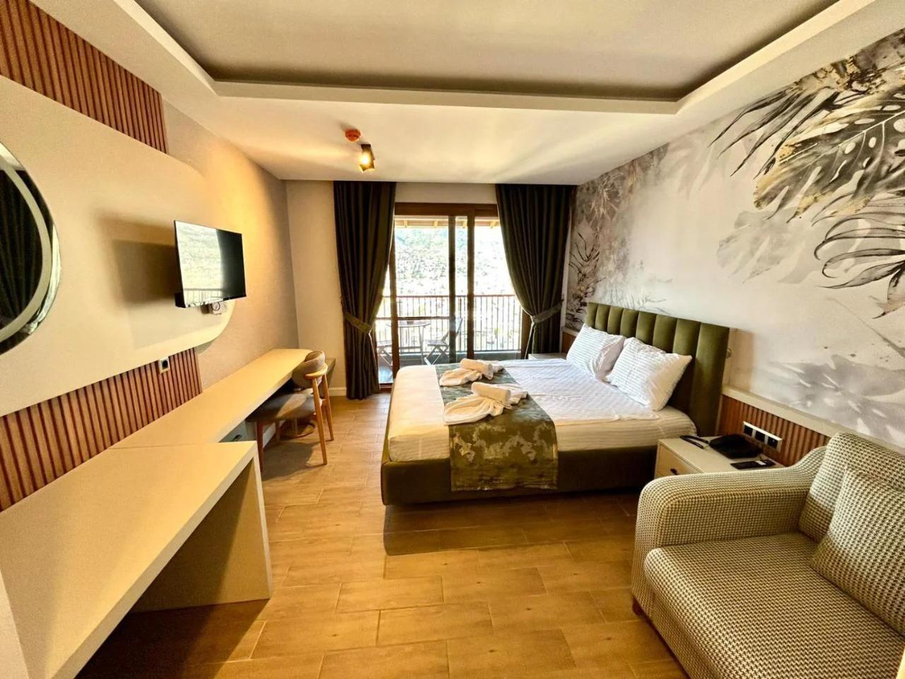 Castello By Mediterra Hotel