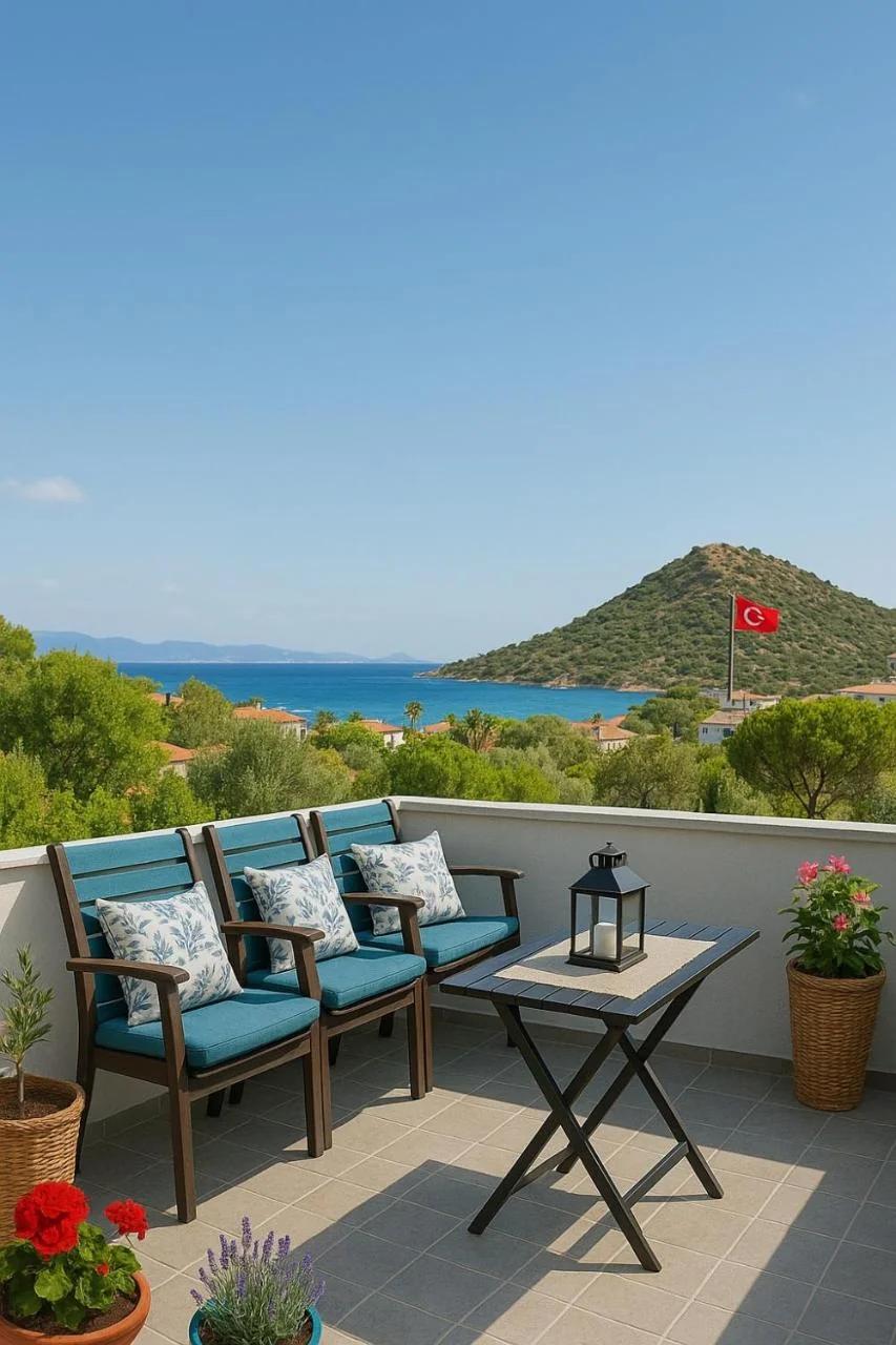 Villa with private pool and unique sea view in Çeşme photo
