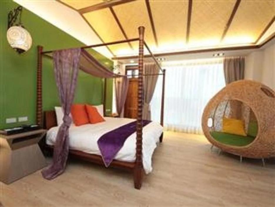 Follow Me designed B&B
